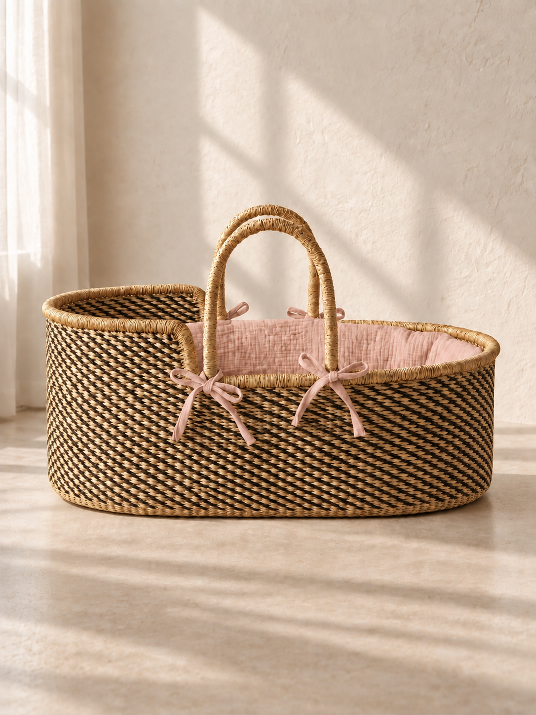 Moses basket No. 04
